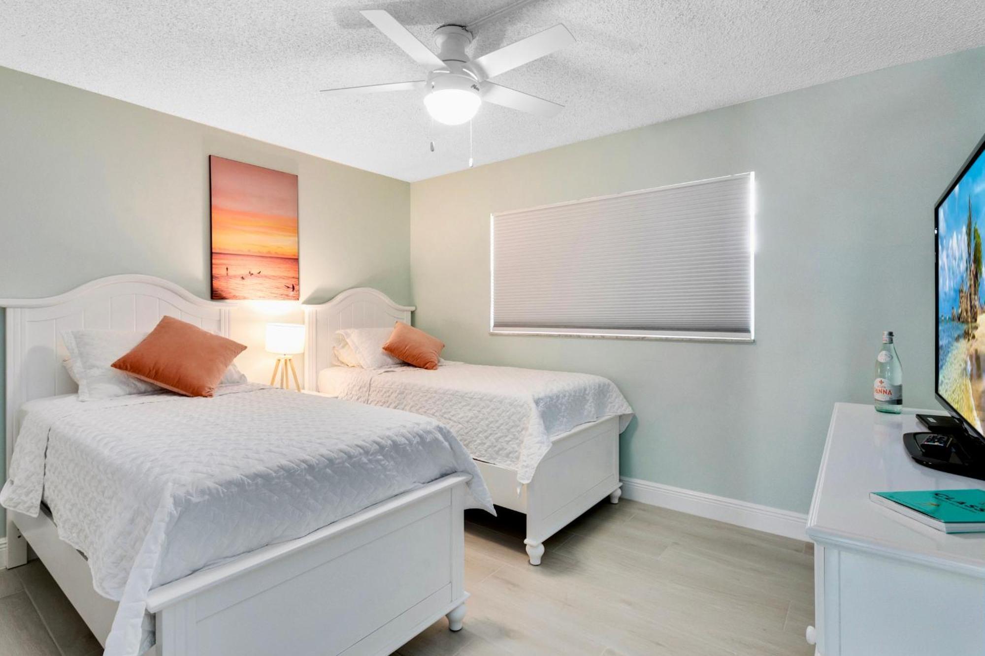 Spanish Main Cocoa Beach Room photo