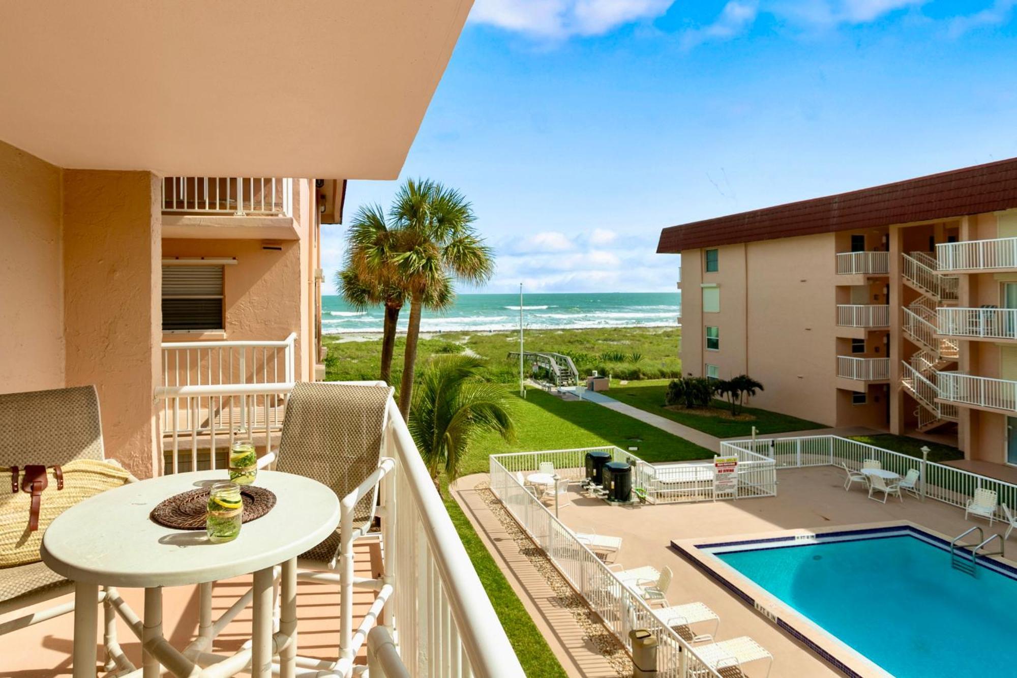 Spanish Main Cocoa Beach Room photo
